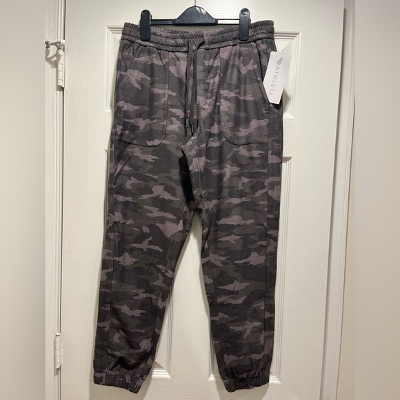 Athleta Pants - NWT Athleta Camo Joggers
